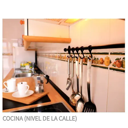 Eureka ! Calle El Roque, Urbanizacion La Caracola. Corralejo, Fuerteventura 코라레호