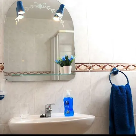 Eureka ! Calle El Roque, Urbanizacion La Caracola. Corralejo, Fuerteventura * 코라레호