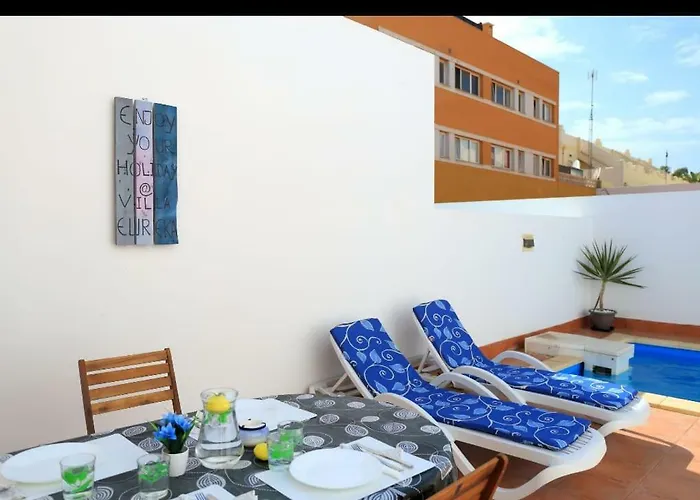 Eureka ! Calle El Roque, Urbanización La Caracola. Corralejo, Fuerteventura Villa Corralejo